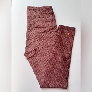 Lucy Brand Textured Mauve Pink Leggings Women’s Size Medium Yoga Pants